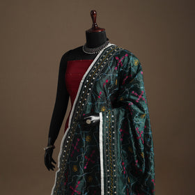 Green - chanderi silk hand embroidery phulkari dupatta 39
