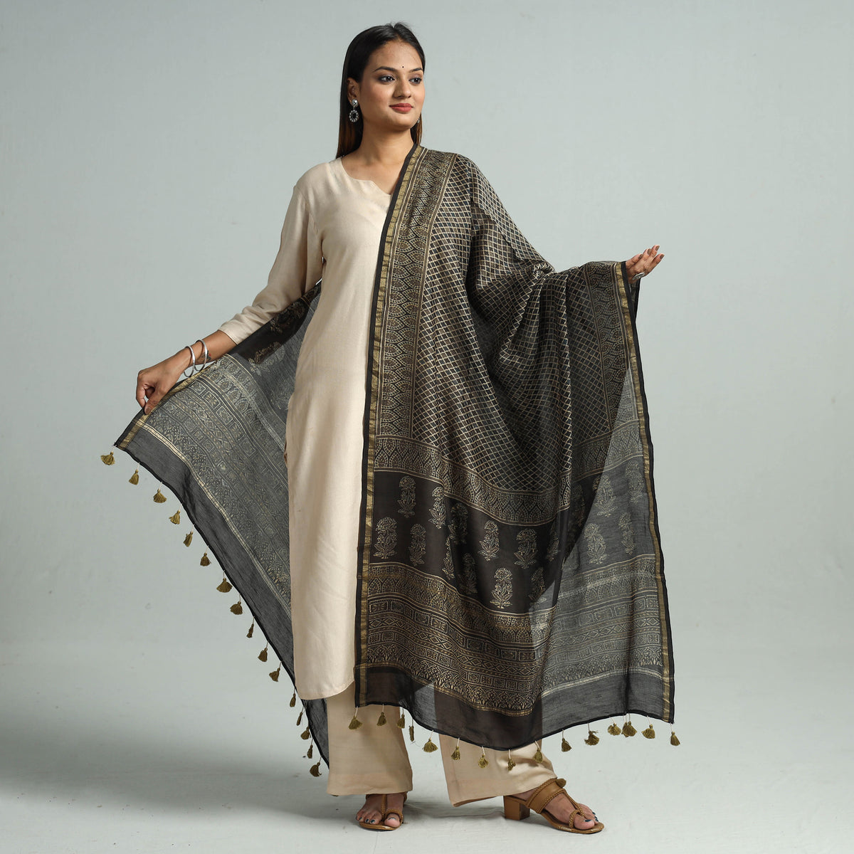 Ajrakh Dupatta