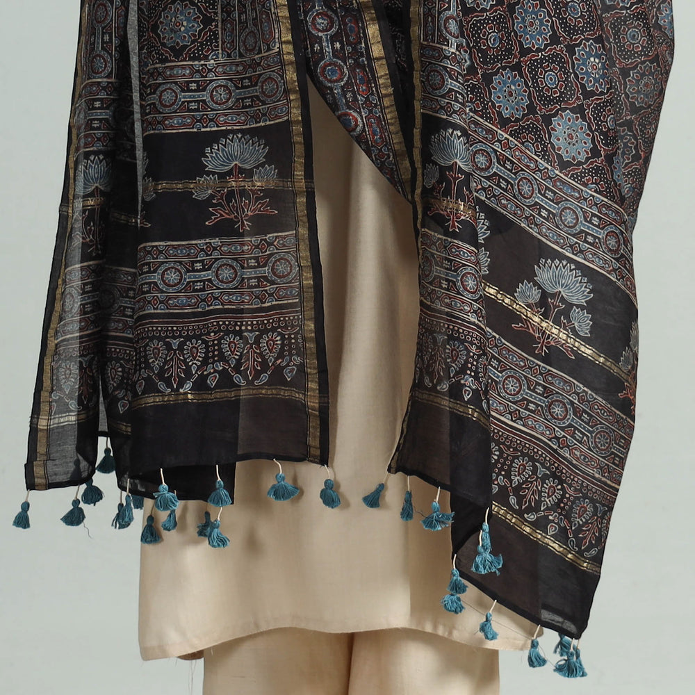 Ajrakh Dupatta