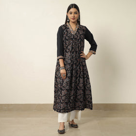ajrakh embroidery kurta