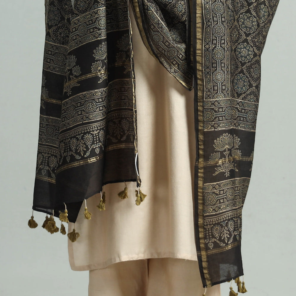 Ajrakh Dupatta