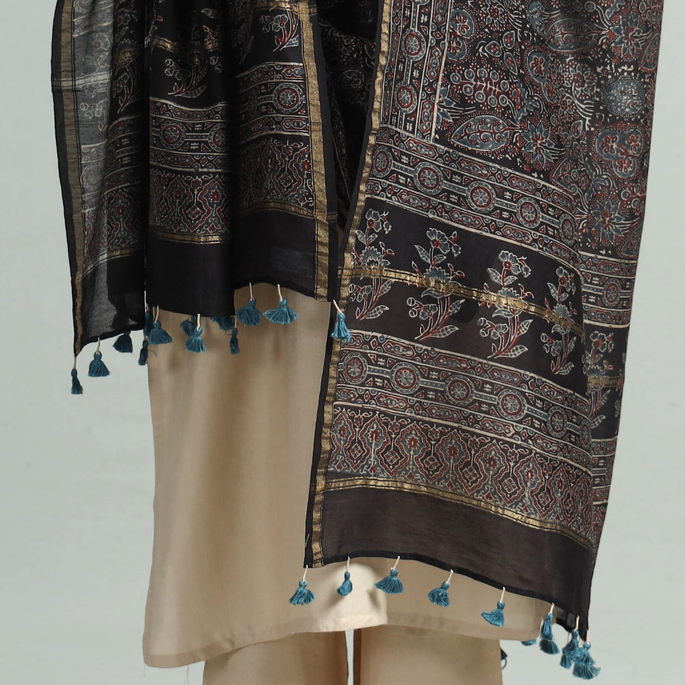 Ajrakh Dupatta