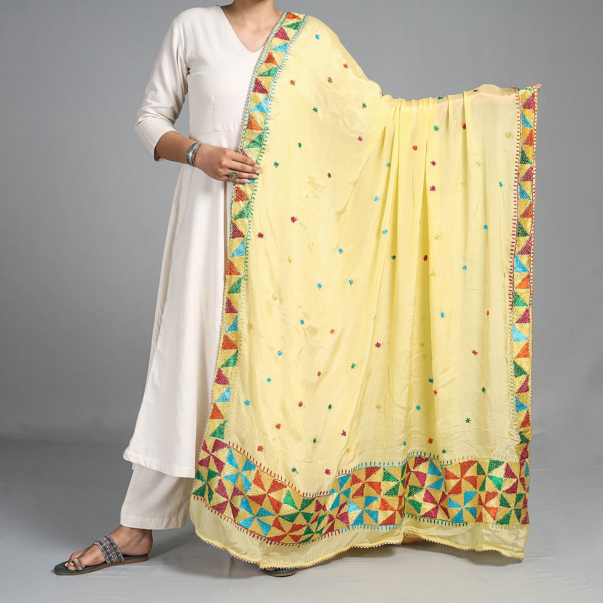 Medium Ladies Yellow Plain Cotton Kurti at Rs 180/piece in Jaipur
