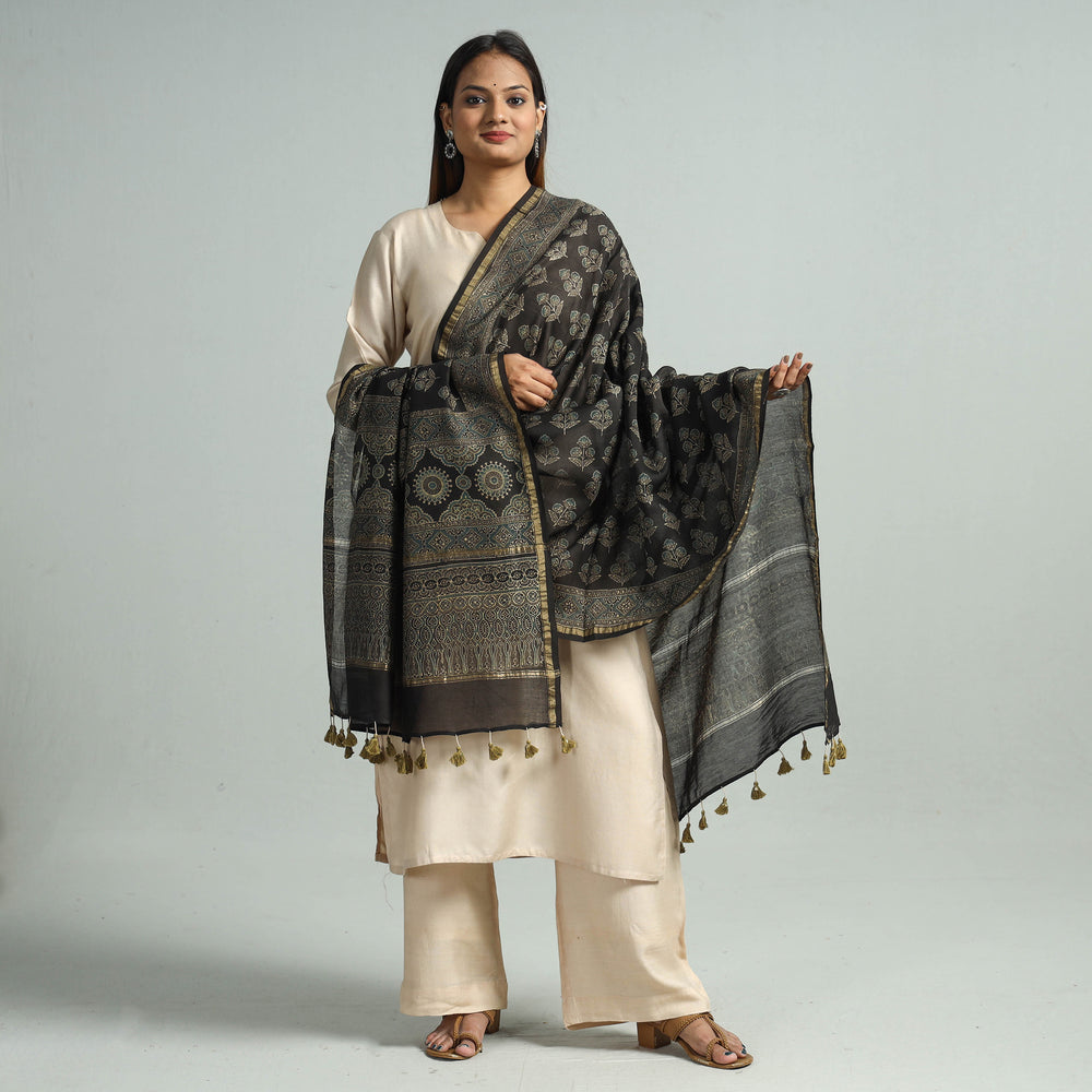 Ajrakh Dupatta