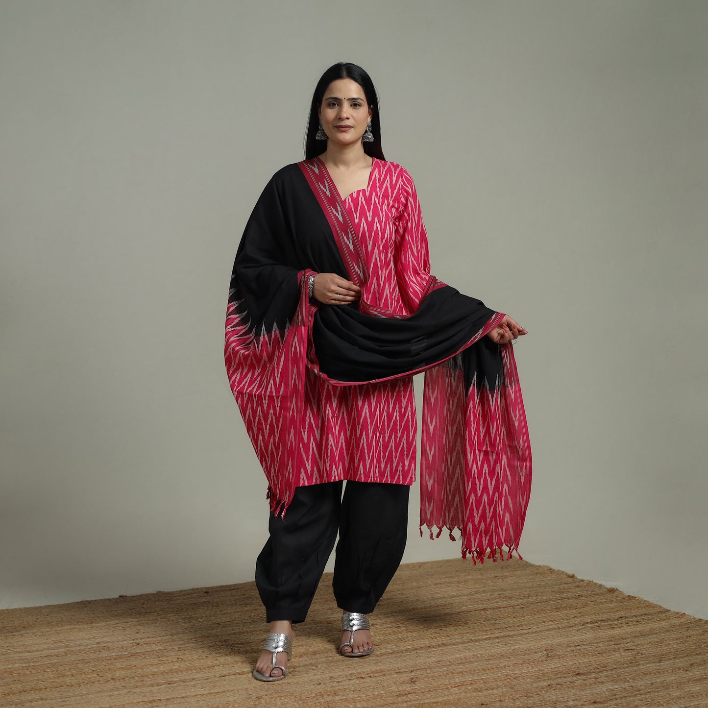 Pochampally Ikat Cotton Suit Set with Dupatta for women 05