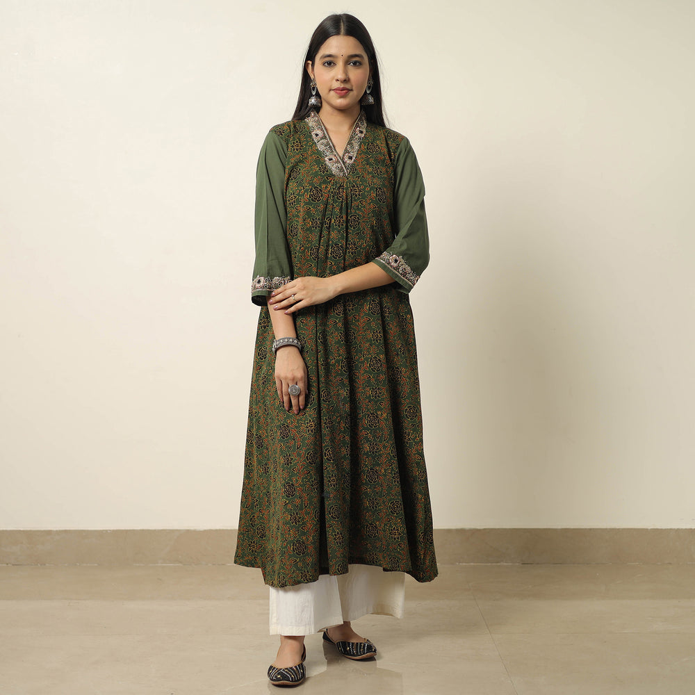 ajrakh embroidery kurta