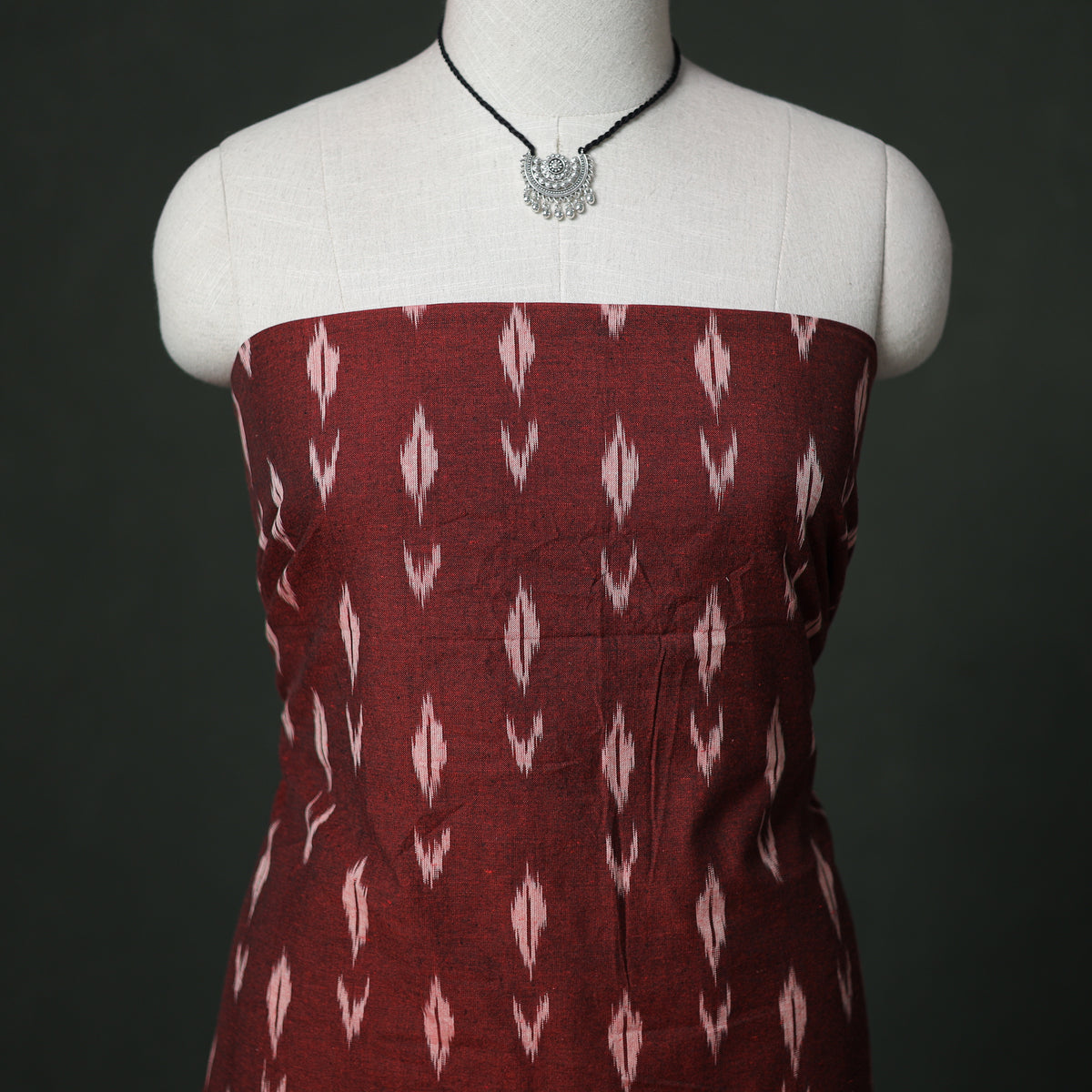 Pochampally Ikat Cotton Unstitched Dress Material: Kurta & Dupatta with Jewellery 18