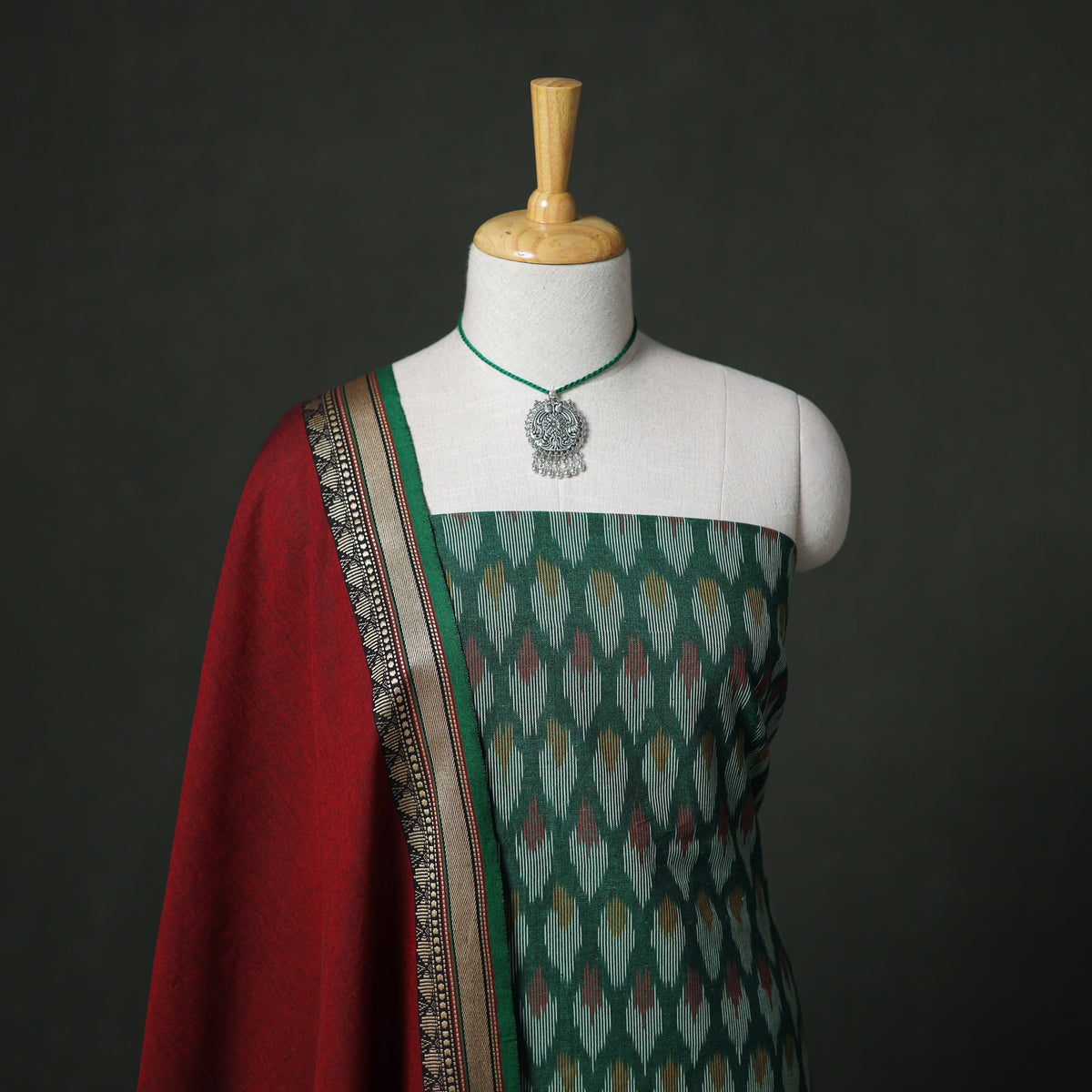 Pochampally Ikat Cotton Unstitched Dress Material: Kurta & Dupatta with Jewellery 19