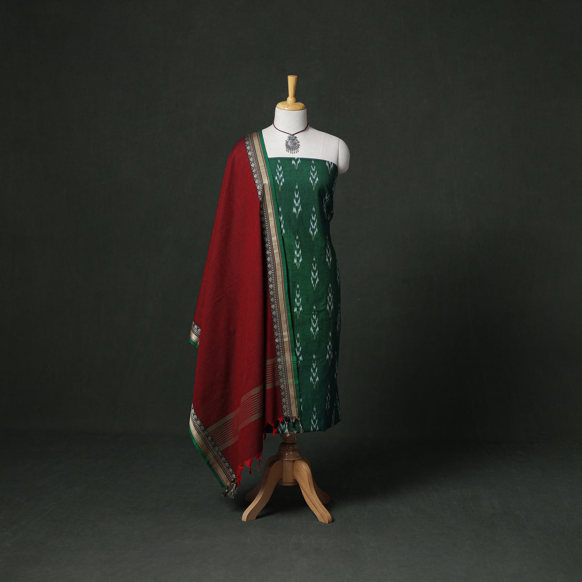 Pochampally Ikat Cotton Unstitched Dress Material: Kurta & Dupatta with Jewellery 20