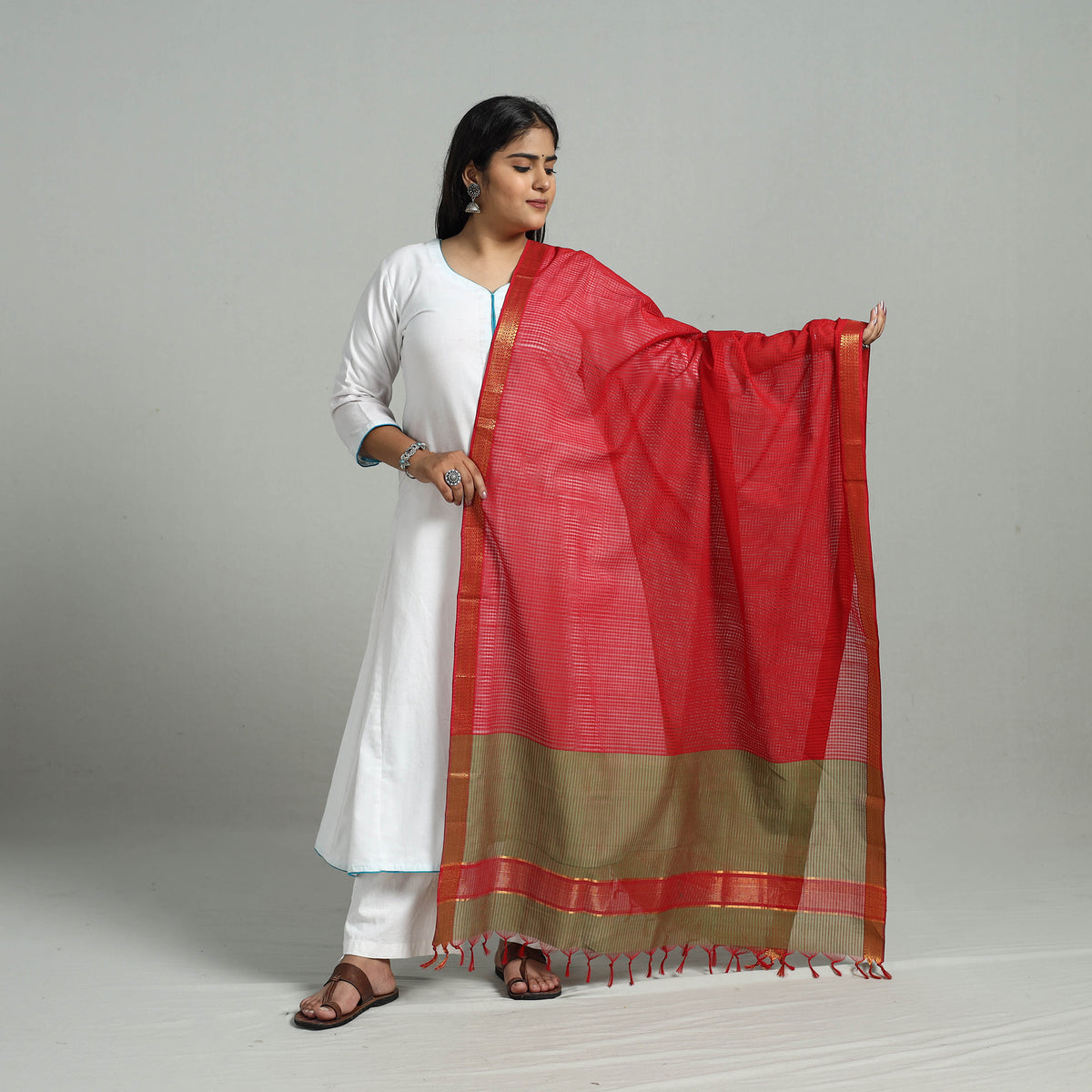 Red - Handloom Cotton Nizam Zari Border Mangalagiri Dupatta 05