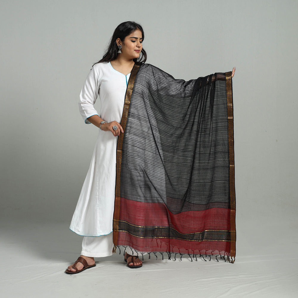 Black - Handloom Cotton Nizam Zari Border Mangalagiri Dupatta 12