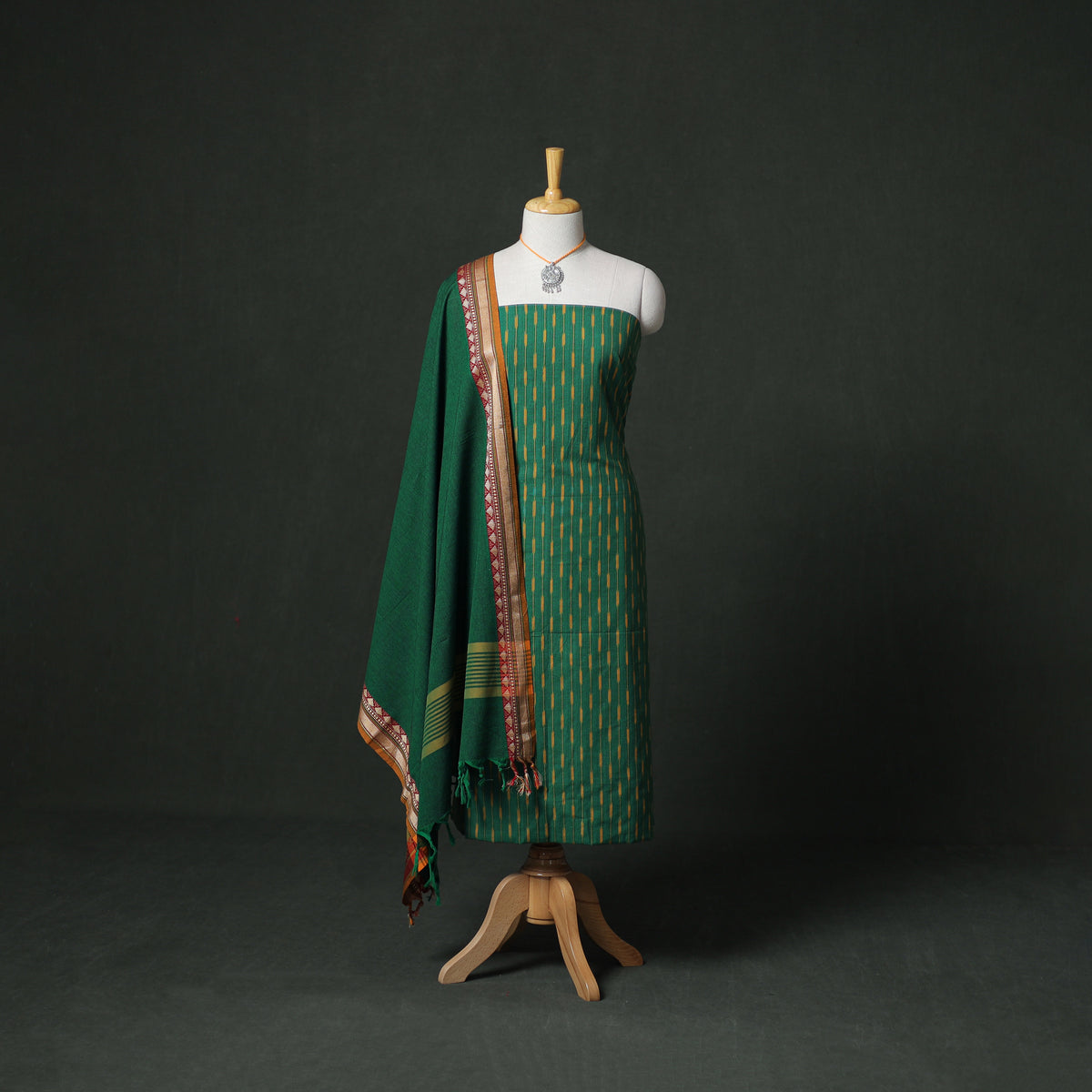 Pochampally Ikat Cotton Unstitched Dress Material: Kurta & Dupatta with Jewellery 33