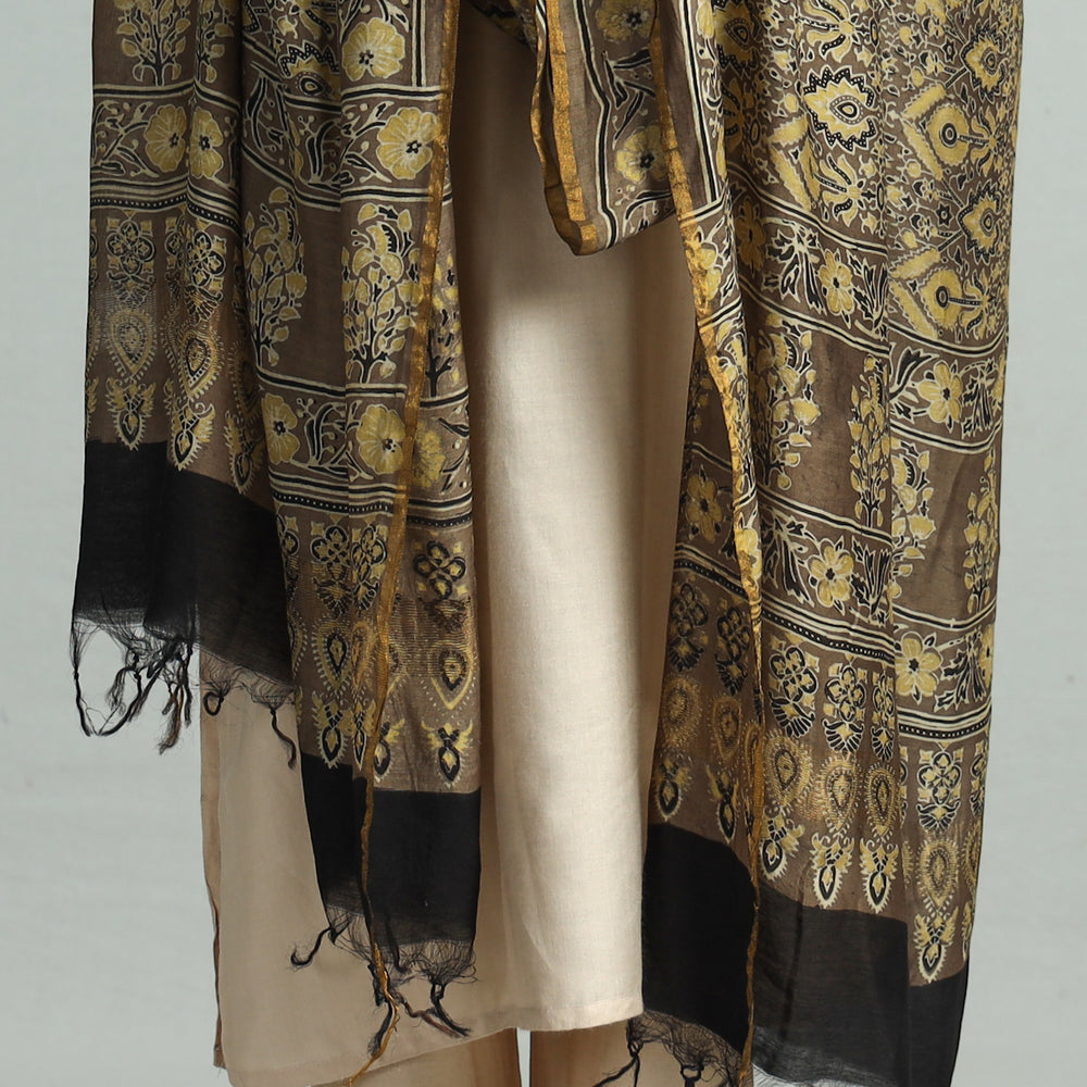 Ajrakh Dupatta