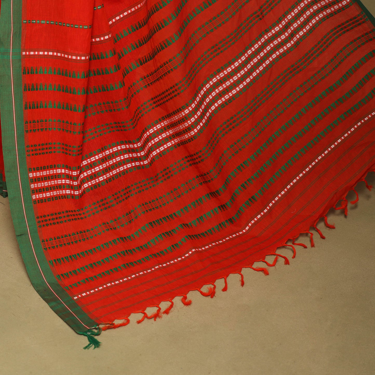Red - handwoven cotton begumpuri saree 08 - handcrafted