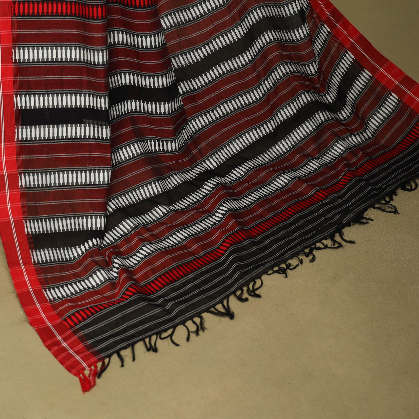 Black - handwoven cotton begumpuri saree 10 - handcrafted