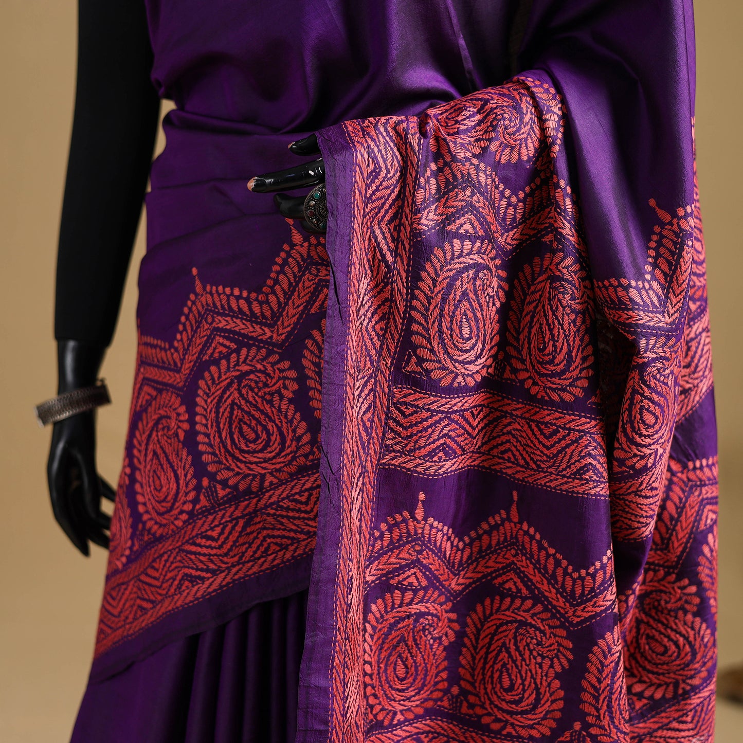 Bengal Hand Embroidered Bangalore Silk Pure Handloom Kantha Saree 05