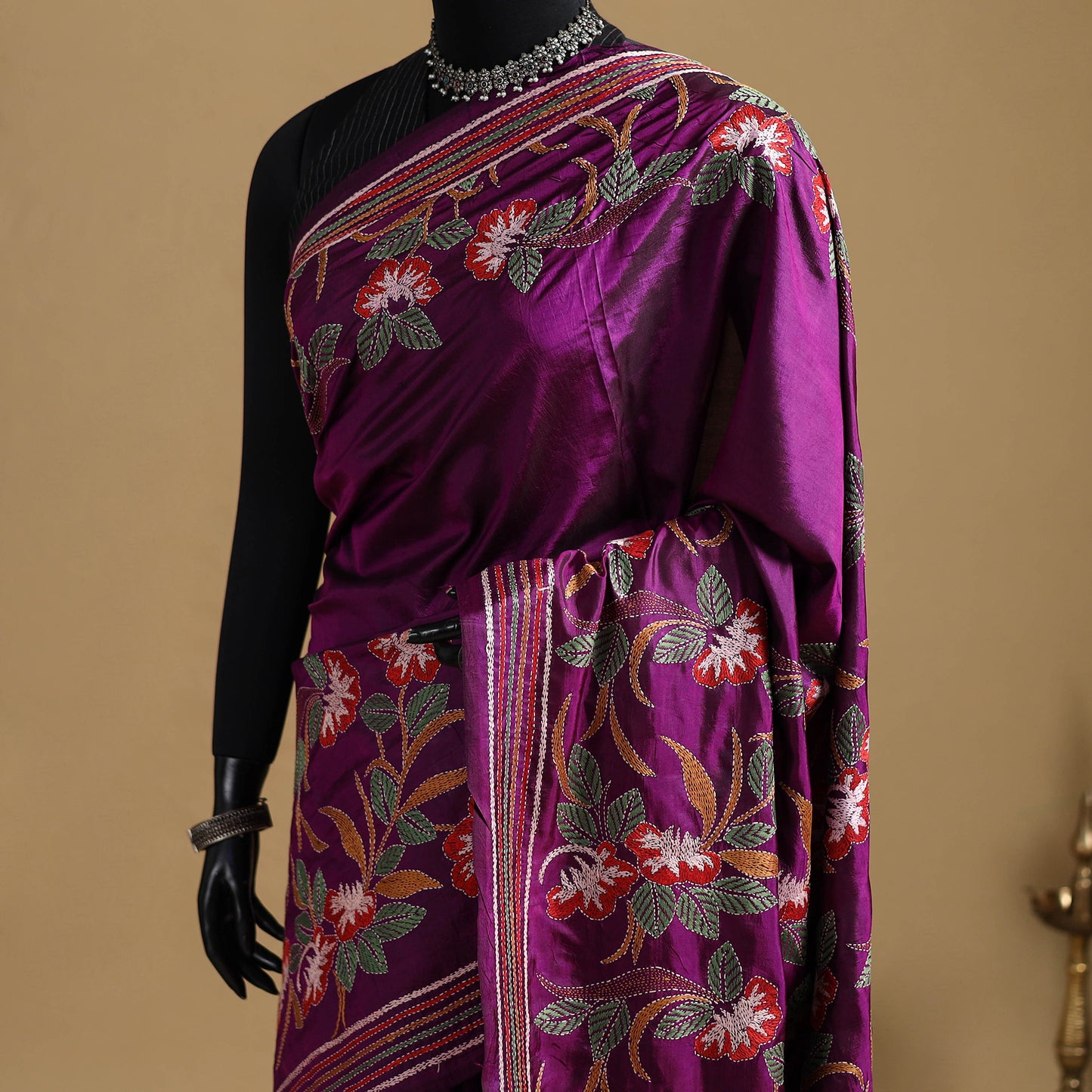 Bengal Hand Embroidered Bangalore Silk Pure Handloom Kantha Saree 06