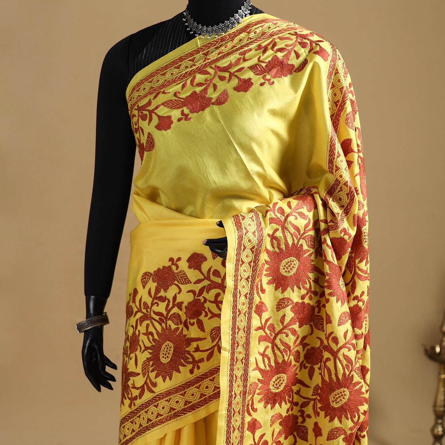 Bengal Hand Embroidered Bangalore Silk Pure Handloom Kantha Saree 07