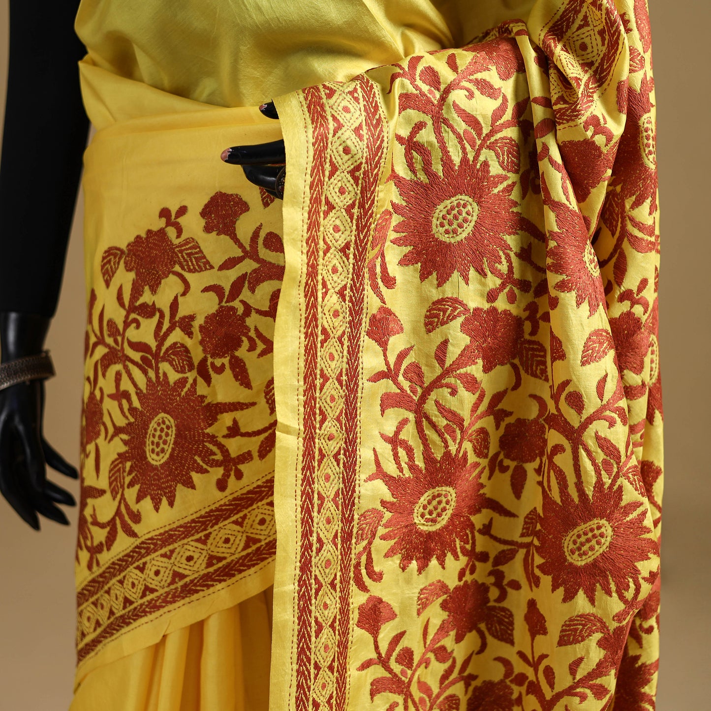 Bengal Hand Embroidered Bangalore Silk Pure Handloom Kantha Saree 07