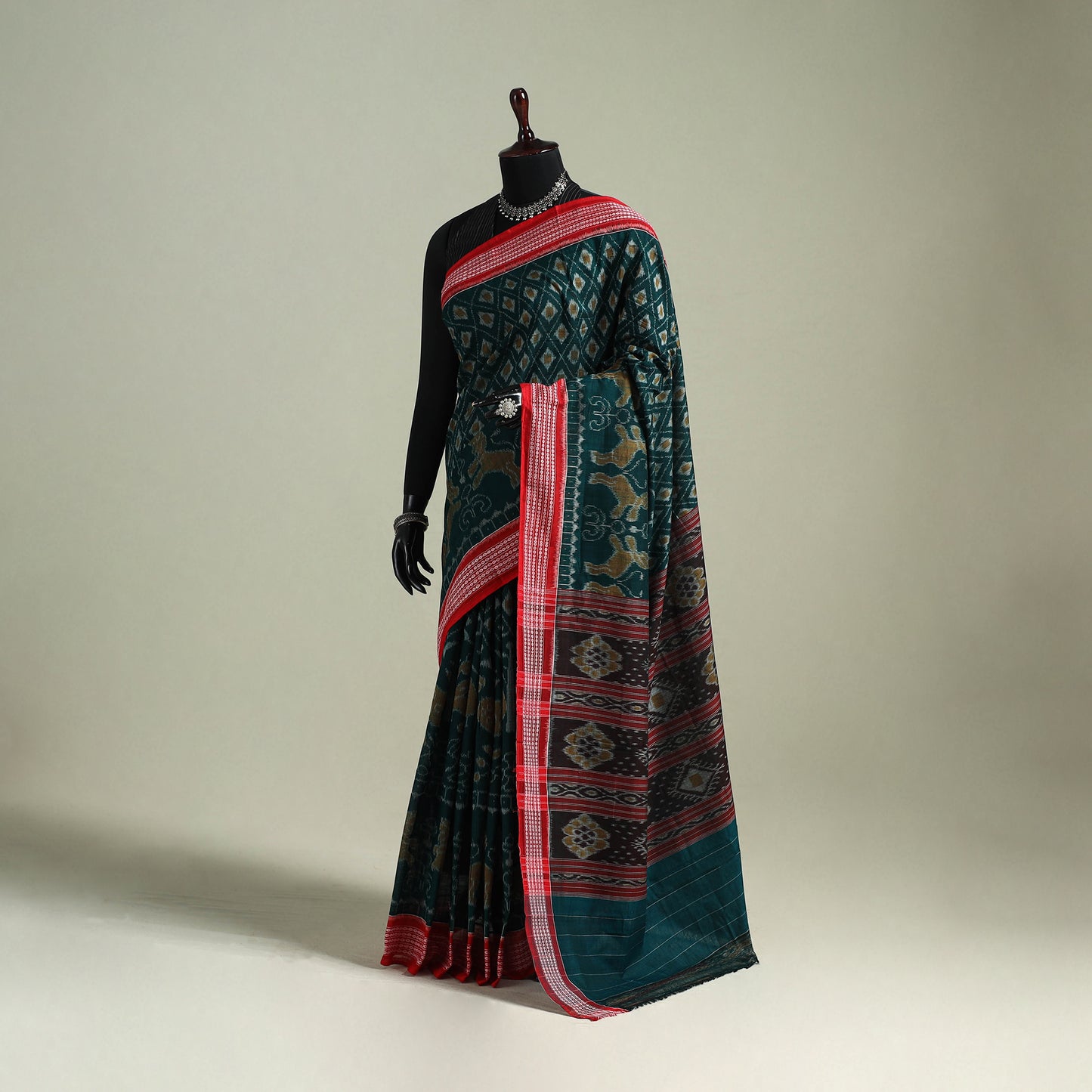 Green Pure Handwoven Sambalpuri Ikat Cotton Saree 02