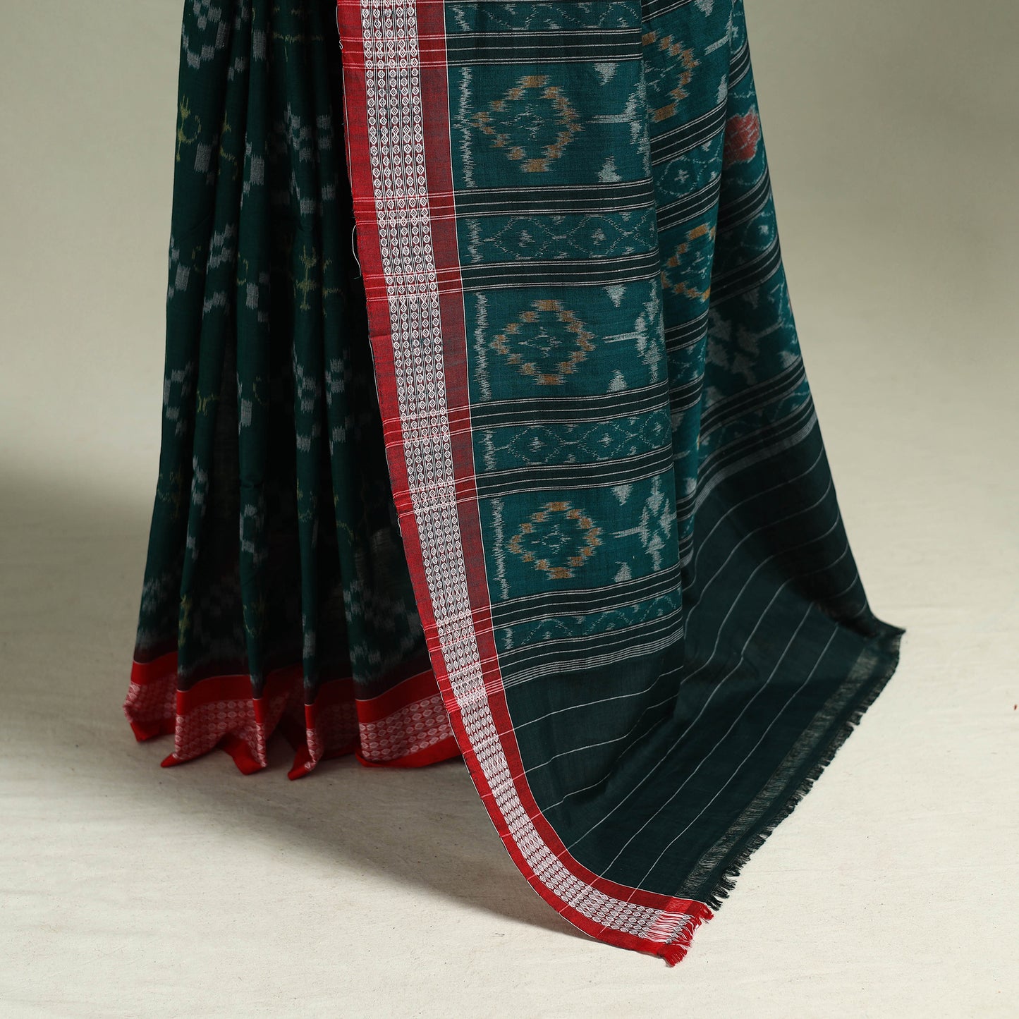 Pure Handwoven Sambalpuri Ikat Cotton Saree 04