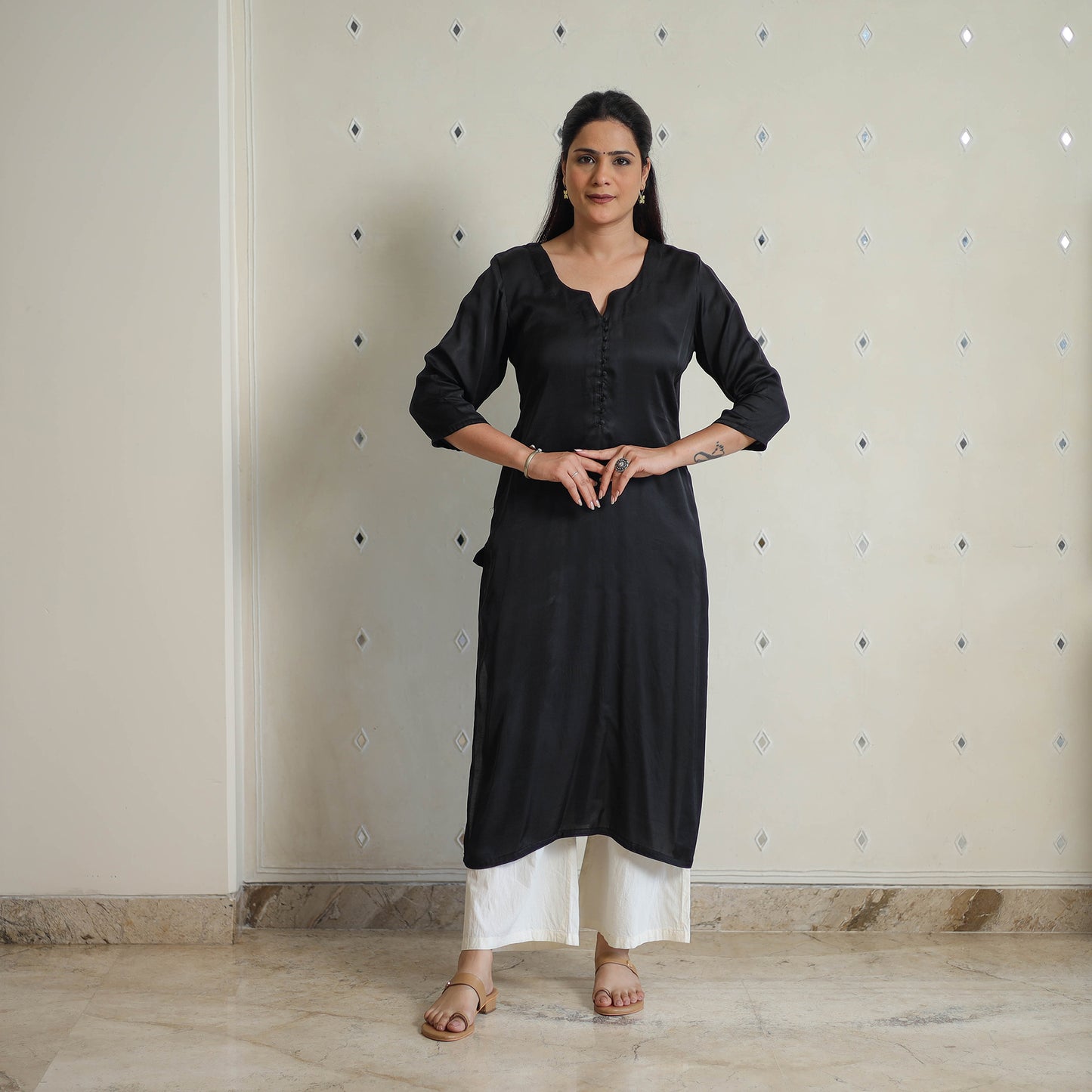 Zeenat Black Modal Silk Plain Straight Kurta