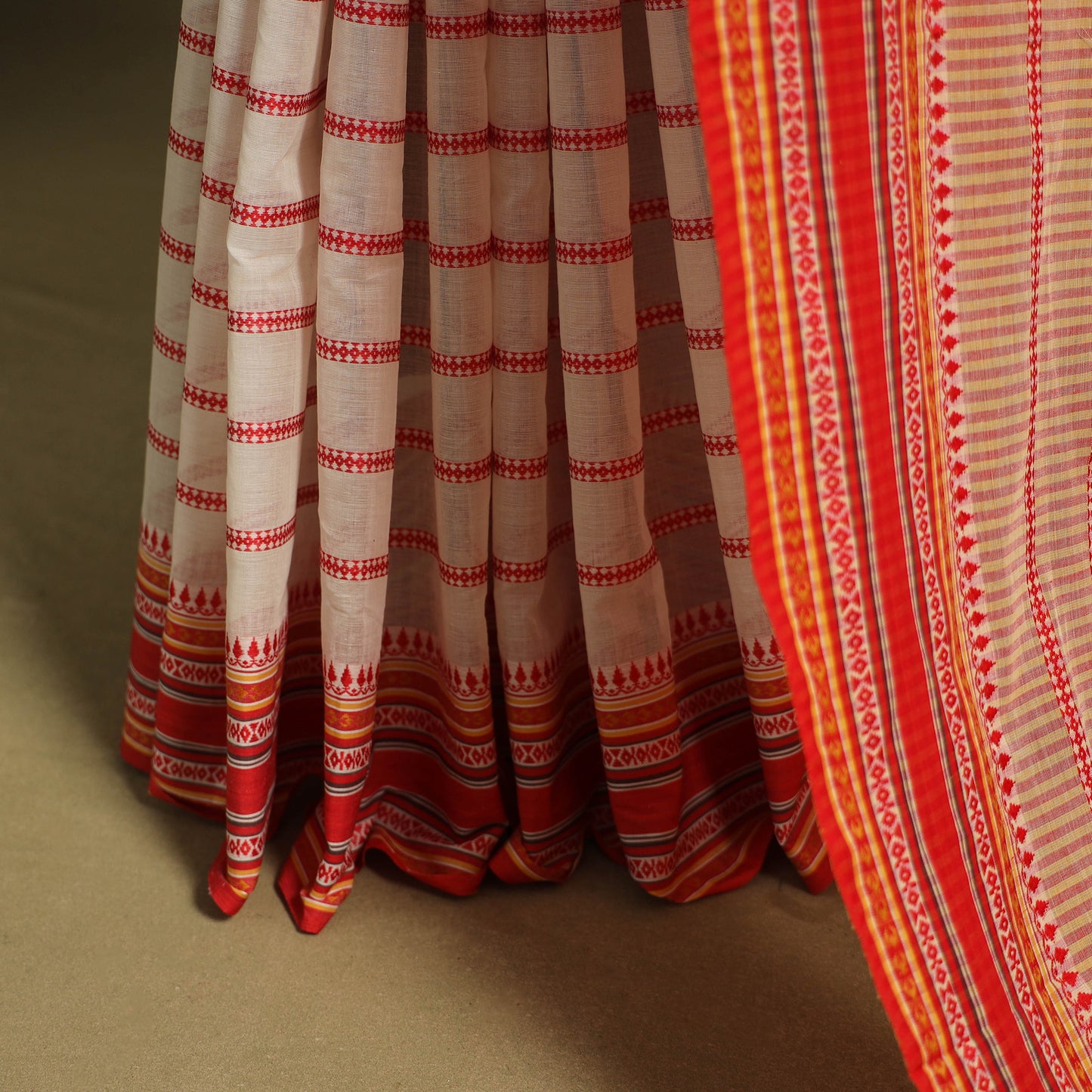 Beige - handwoven cotton begumpuri saree 26 - handcrafted