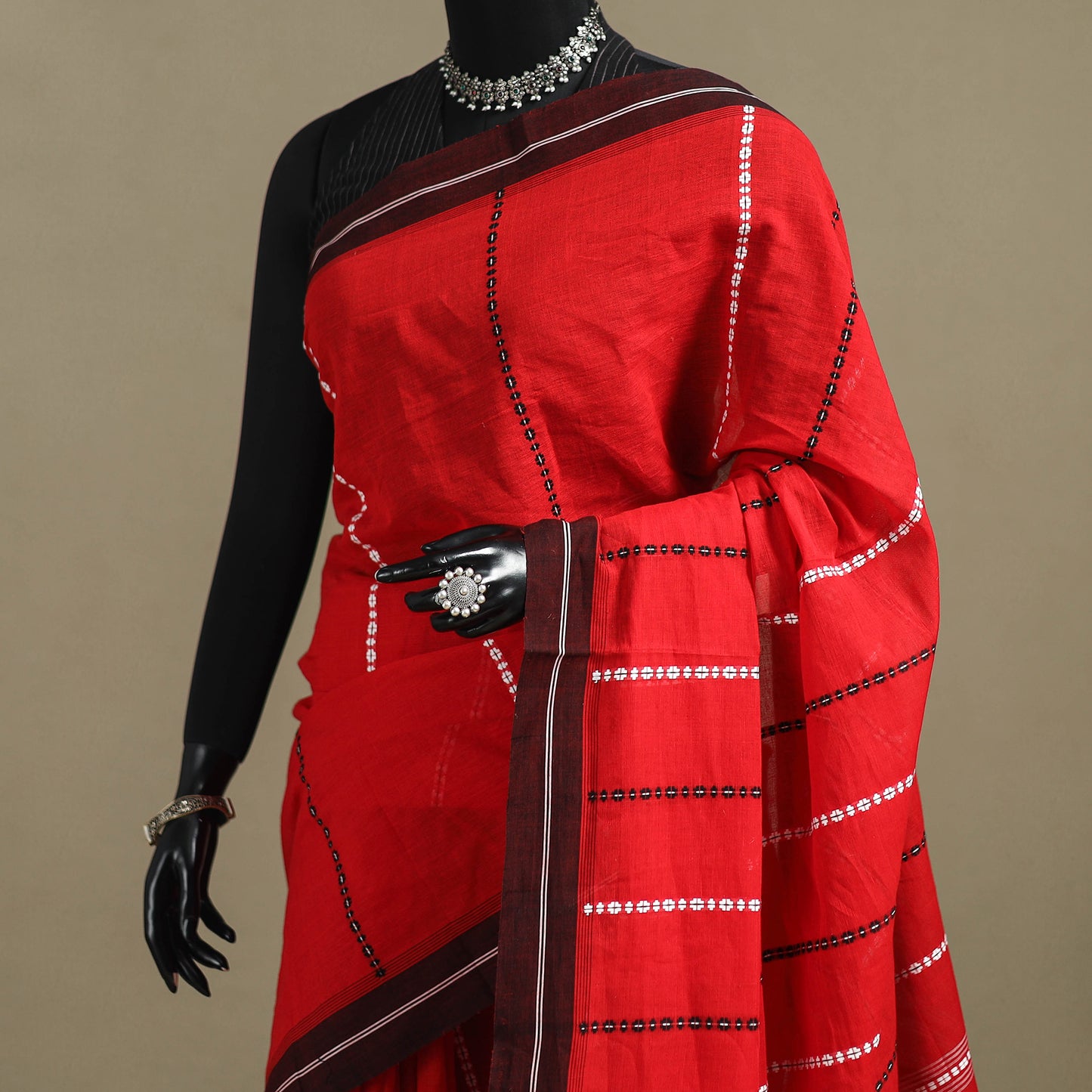 Red - Bengal Handwoven Cotton Begumpuri Saree 28