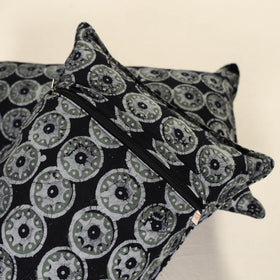 Batik Print Cotton Pillow Covers (Set of 2) 01