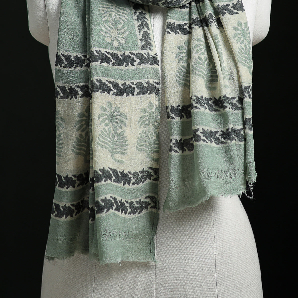 Pure Merino Wool Hand Block Akola Print Stole 04