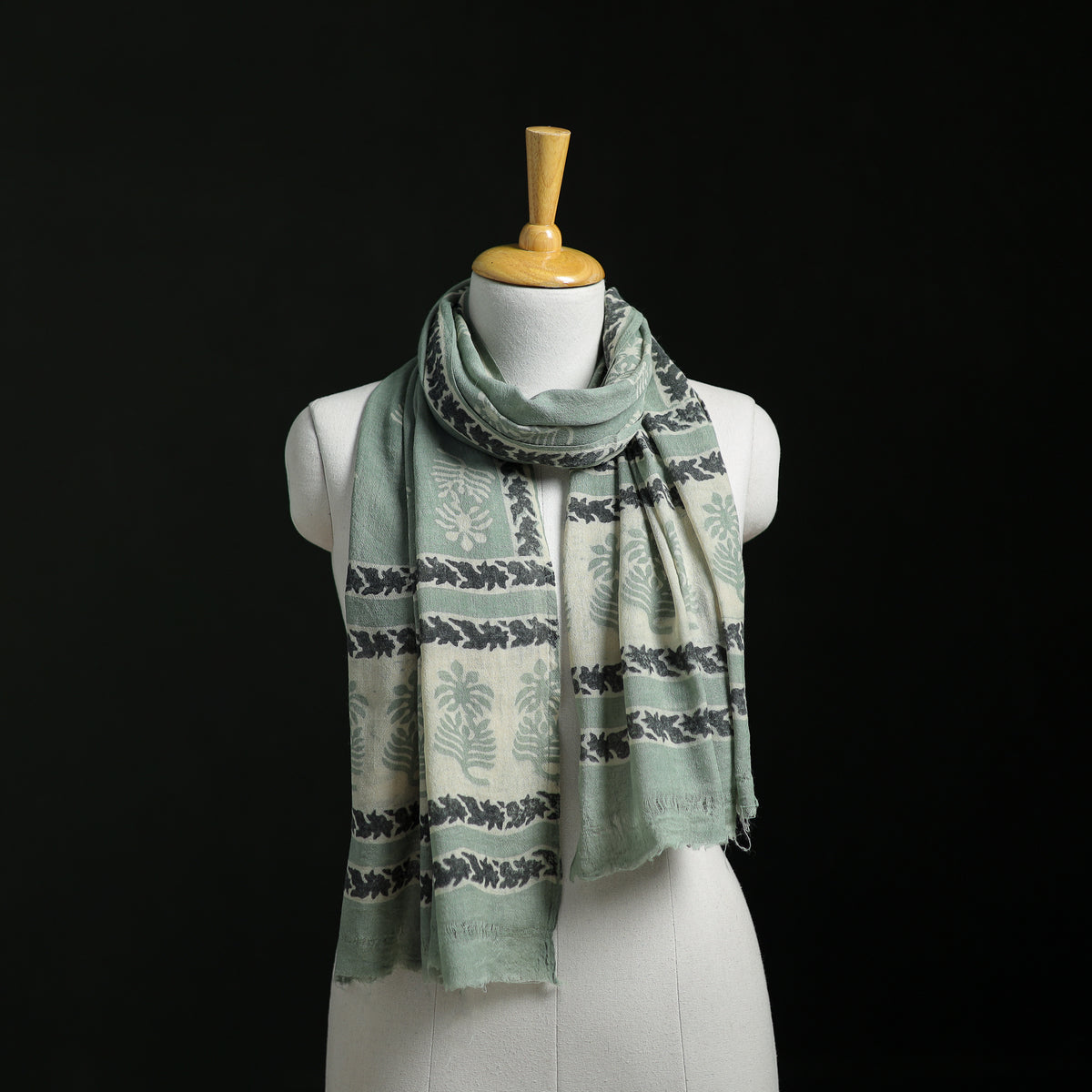 Pure Merino Wool Hand Block Akola Print Stole 04