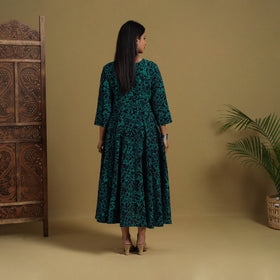 Green - Flared Cotton Batik Print Dress 04