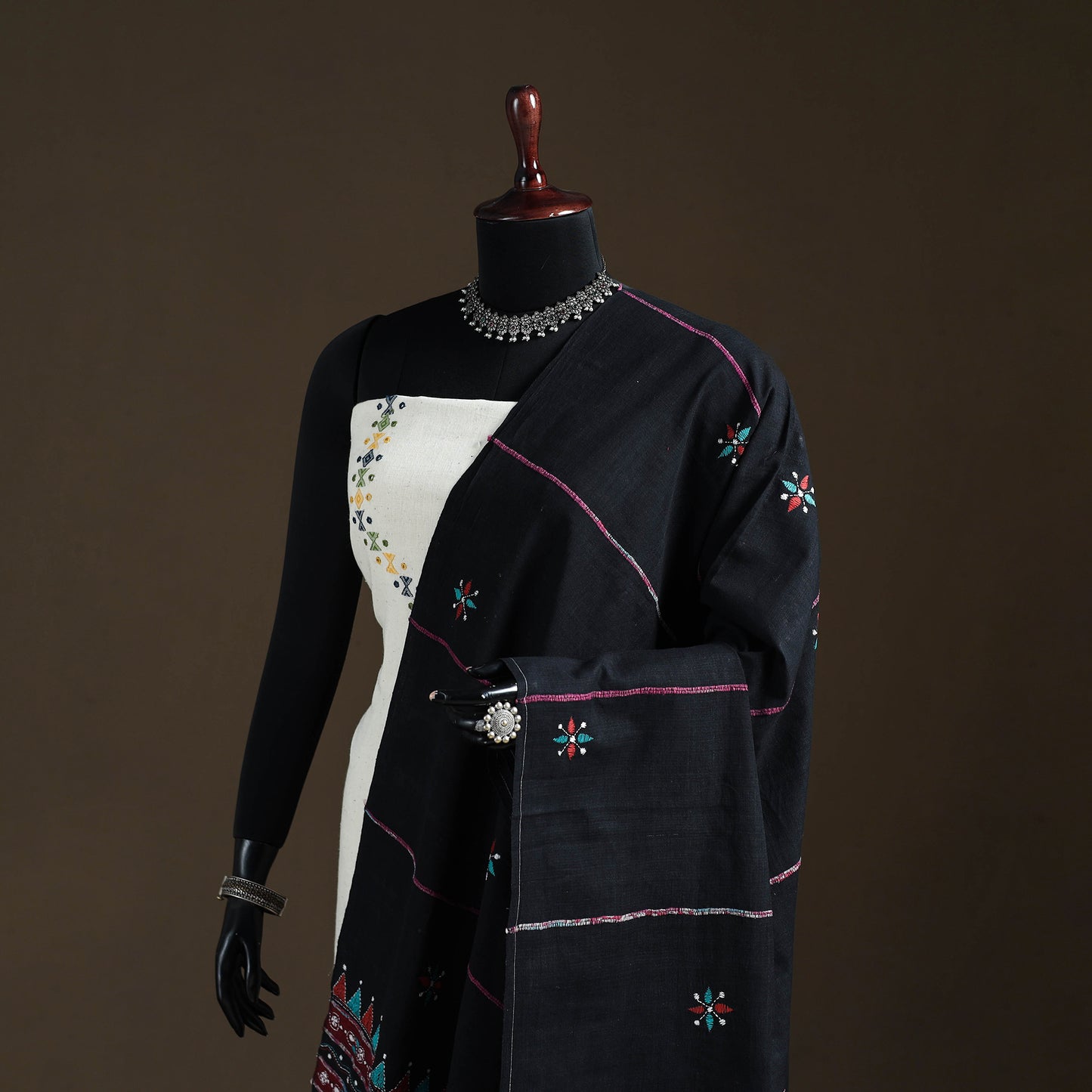 Kantha Hand Embroidered Khes Handwoven Cotton Dupatta 13