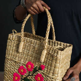 Beige Handcrafted Water Reed Embroidered Shopping Hand Bag