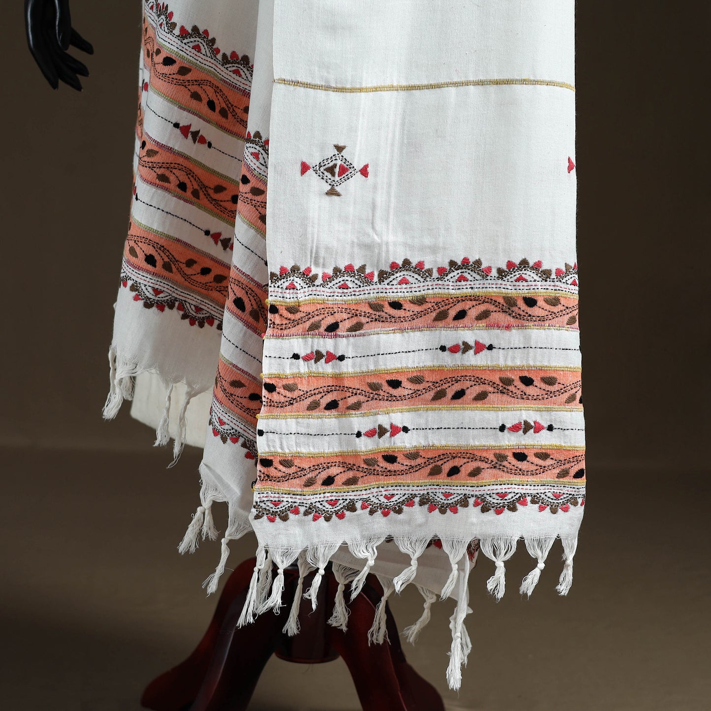 Kantha Hand Embroidered Khes Handwoven Cotton Dupatta 19