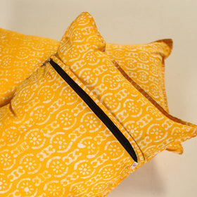 Hand Block Batik Print Pillow Covers (Set of 2) 01