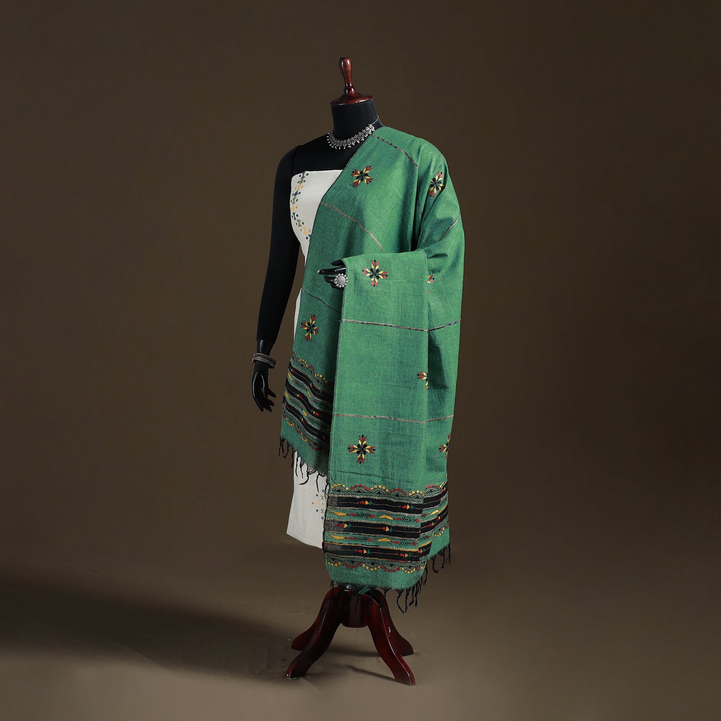 Kantha Hand Embroidered Khes Handwoven Cotton Dupatta 40