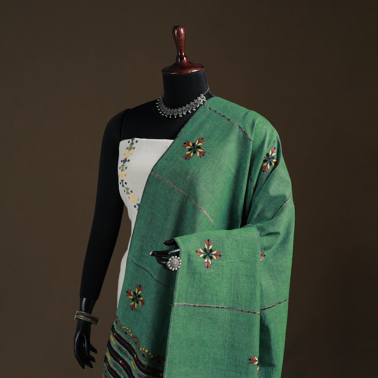 Kantha Hand Embroidered Khes Handwoven Cotton Dupatta 40