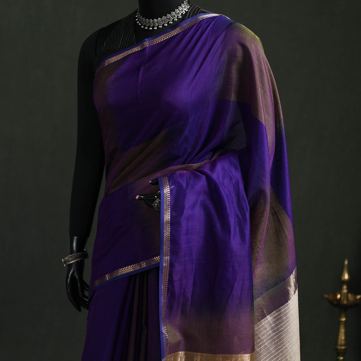 Handloom Kosa Pallu Maheshwari Silk Saree 19