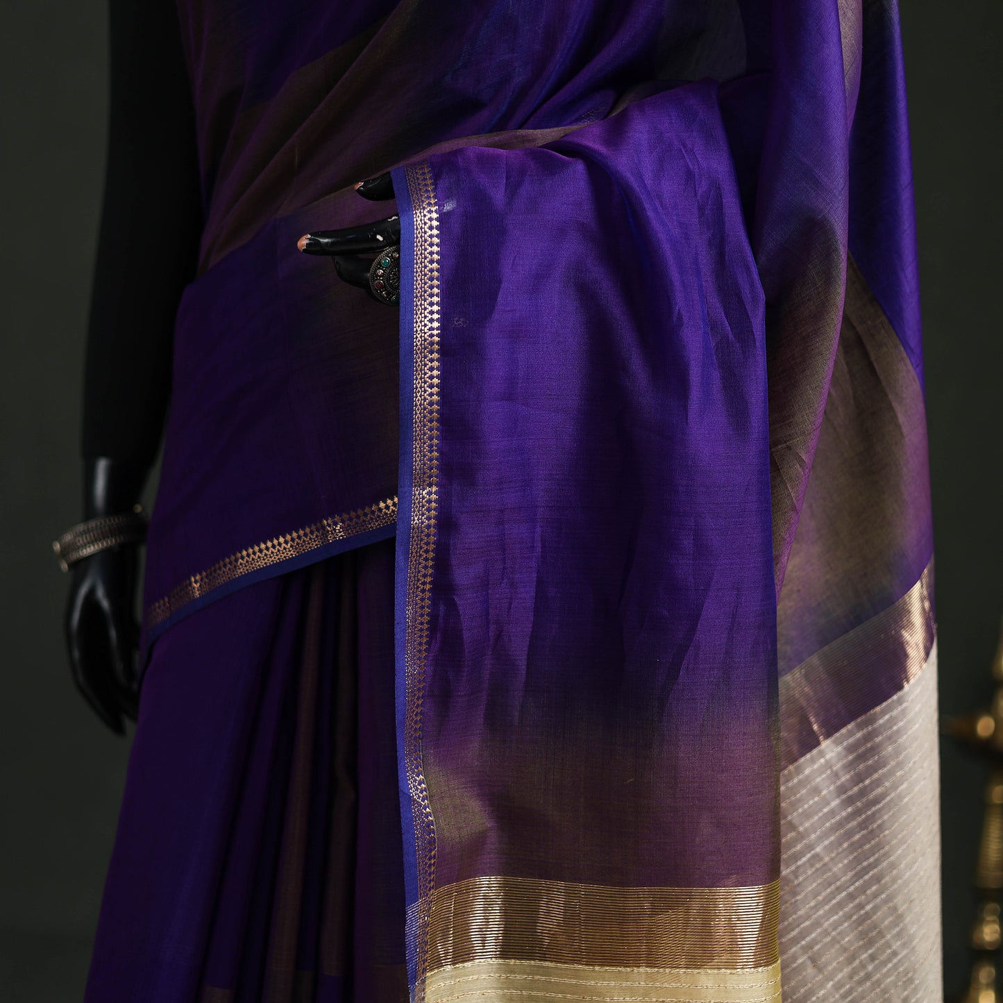 Handloom Kosa Pallu Maheshwari Silk Saree 19