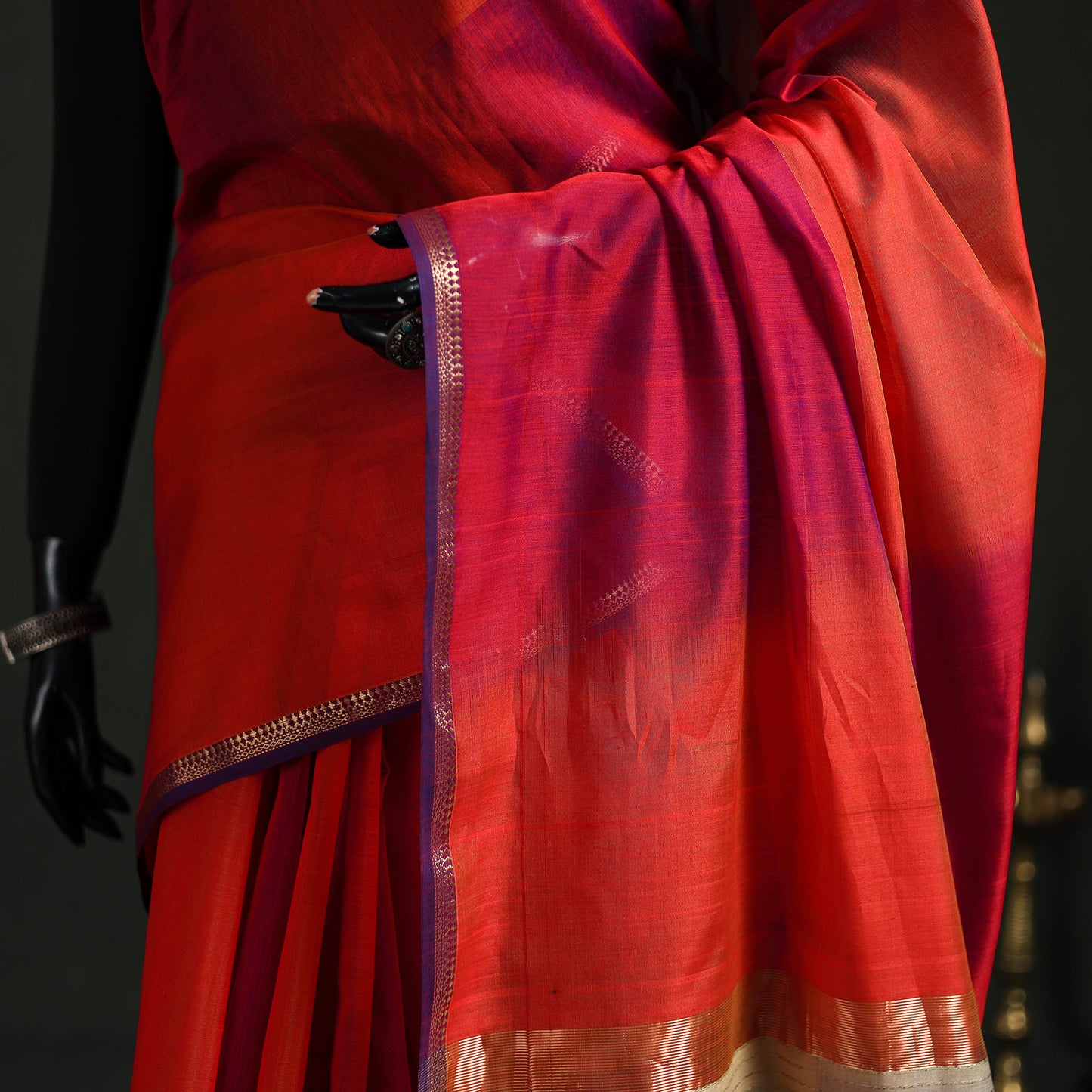 Handloom Kosa Pallu Maheshwari Silk Saree 21