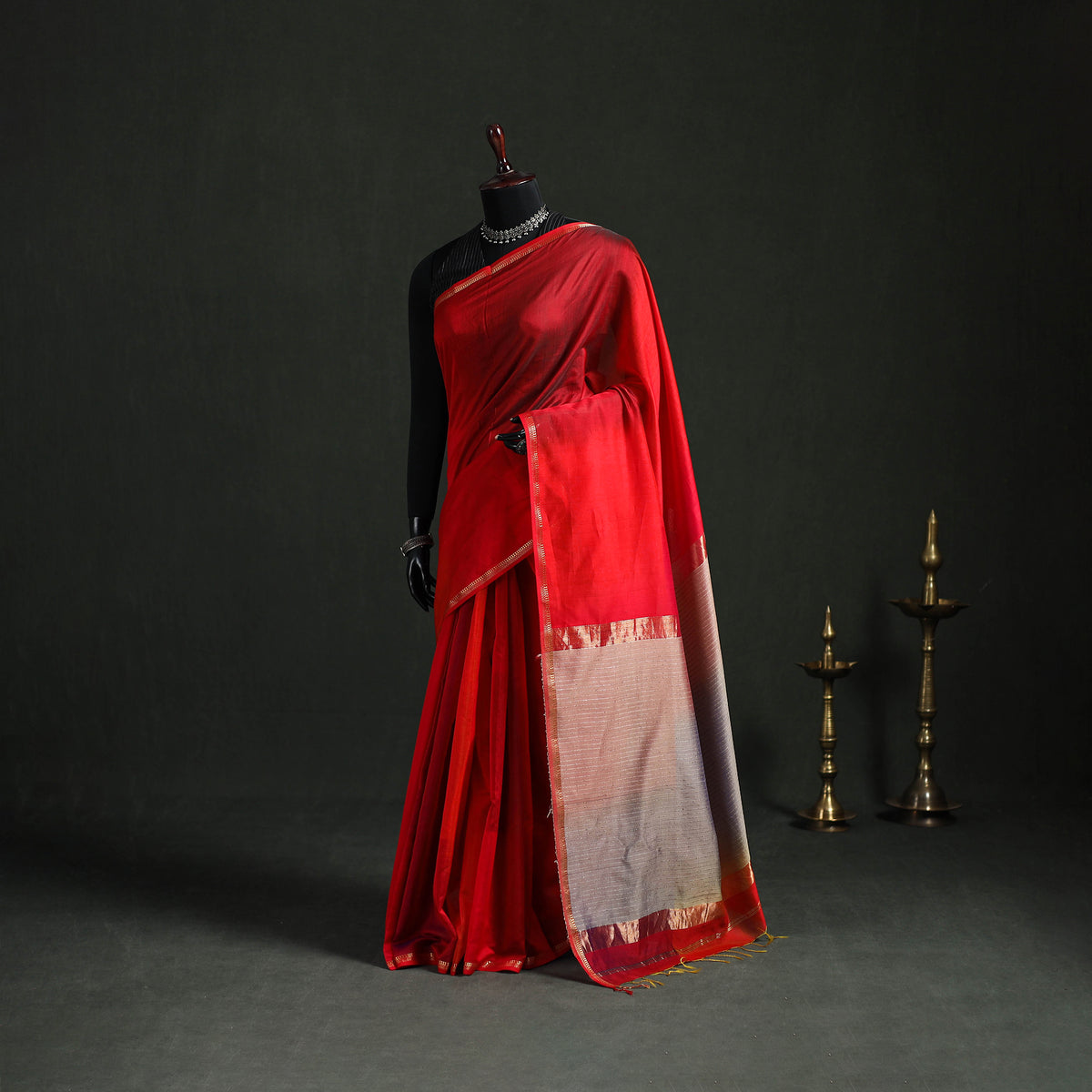 Handloom Kosa Pallu Maheshwari Silk Saree 22