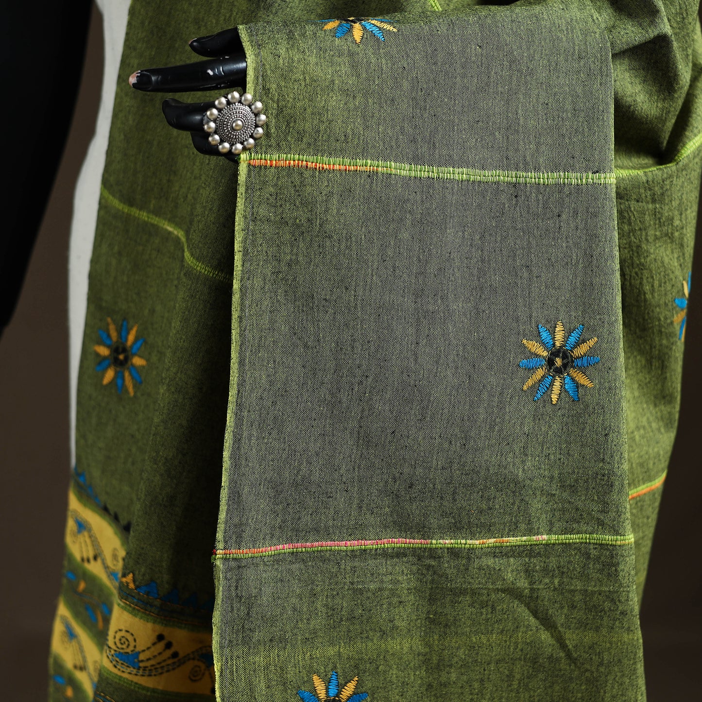 Kantha Hand Embroidered Khes Handwoven Cotton Dupatta 47