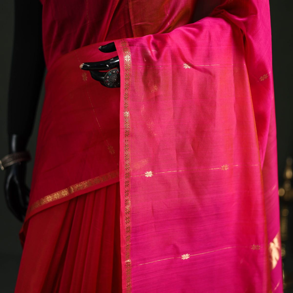 Handloom Zari Buti Maheshwari Silk Saree 26
