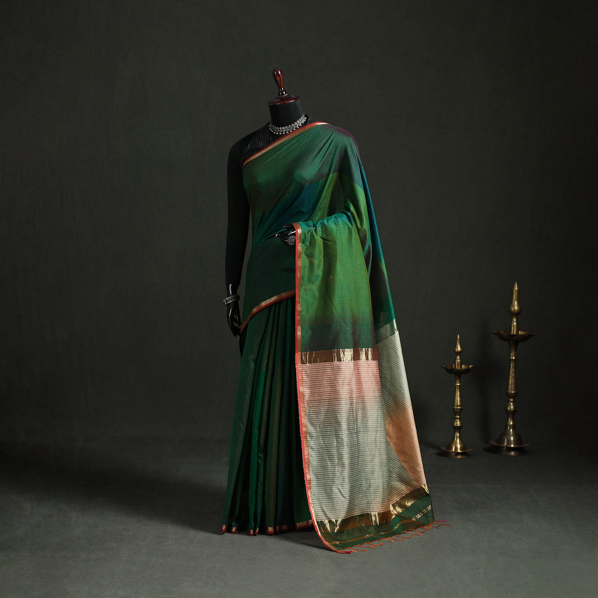 Handloom Kosa Pallu Maheshwari Silk Saree 25