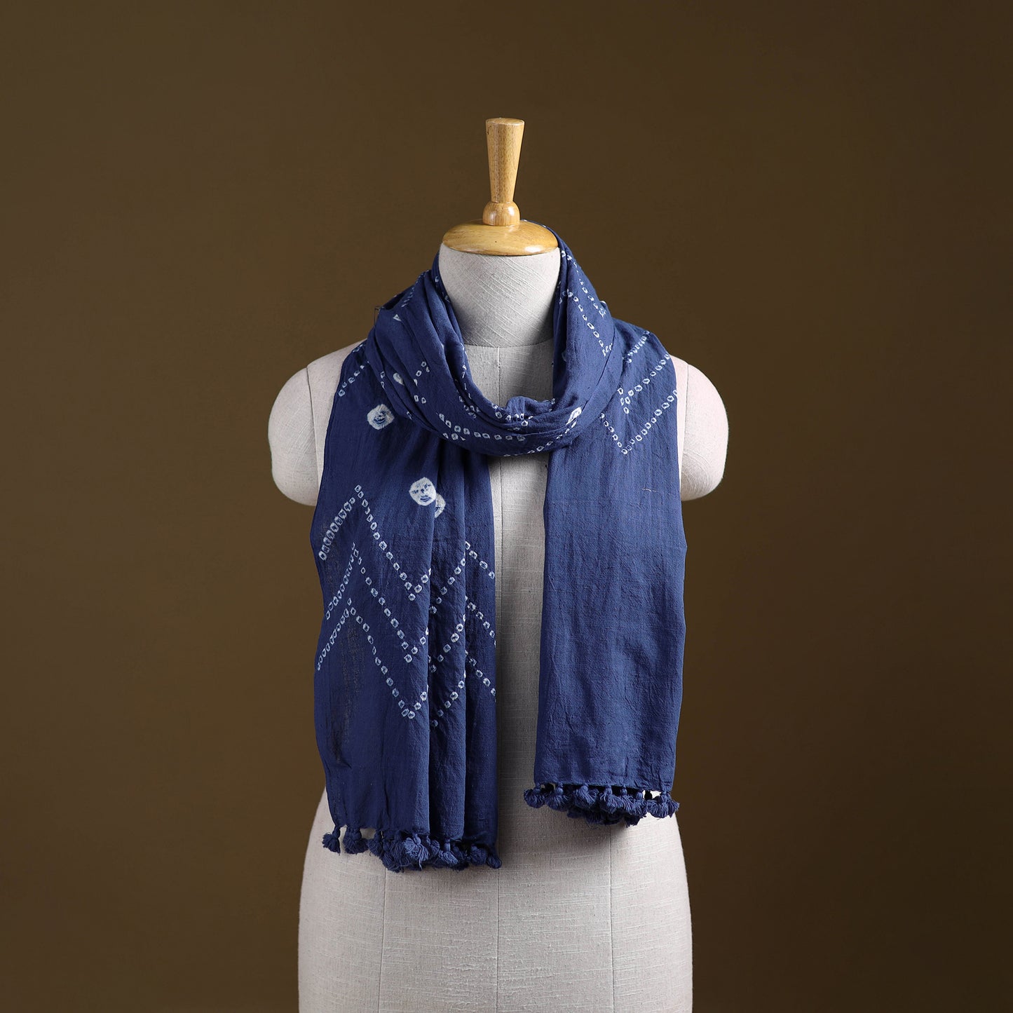 Kutch Handwoven Organic Kala Cotton Bandhani Stole 14