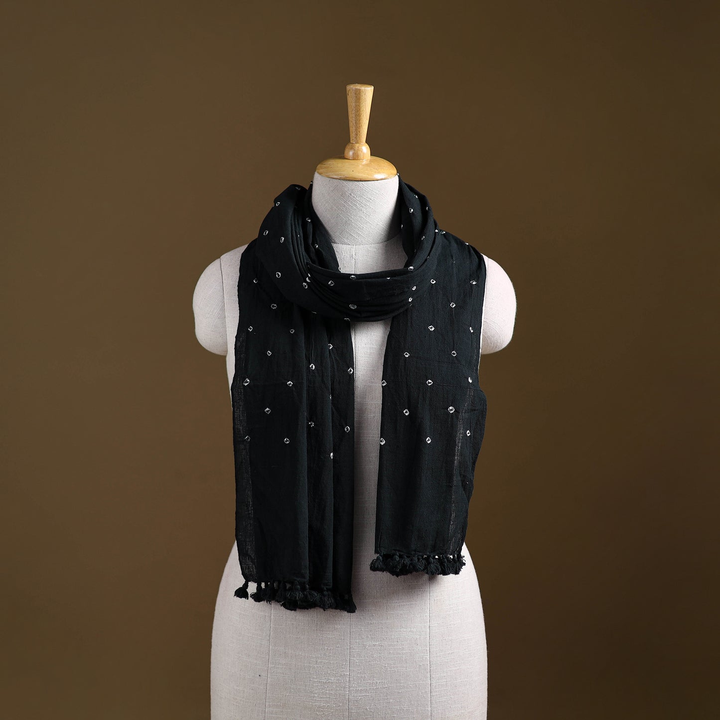 Kutch Handwoven Organic Kala Cotton Bandhani Stole 19