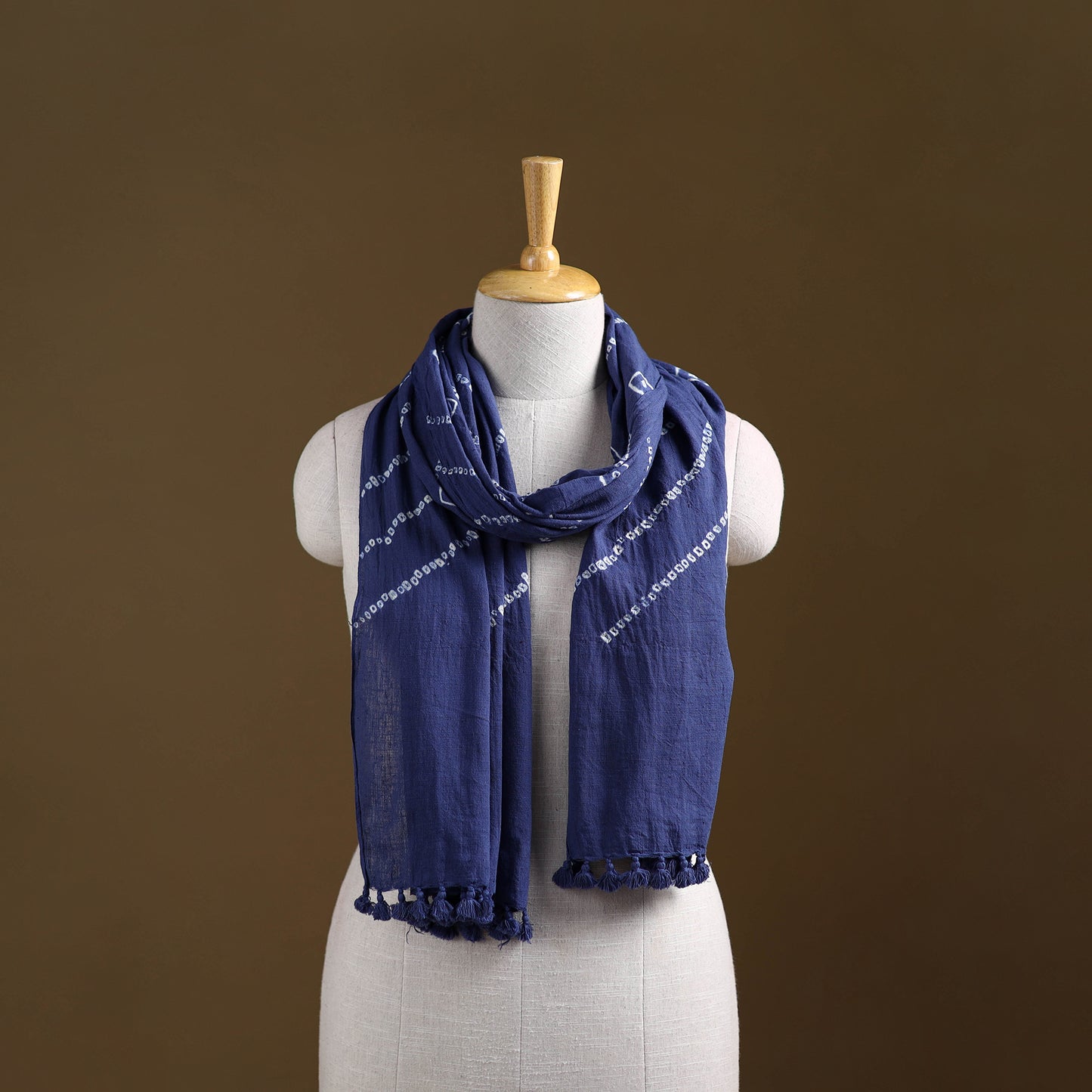 Kutch Handwoven Organic Kala Cotton Bandhani Stole 37
