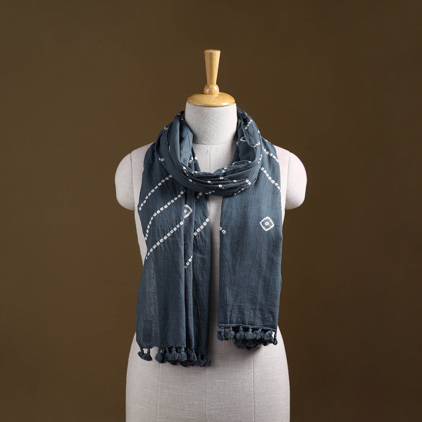 Kutch Handwoven Organic Kala Cotton Bandhani Stole 39