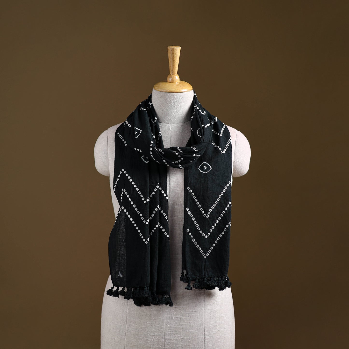 Kutch Handwoven Organic Kala Cotton Bandhani Stole 42